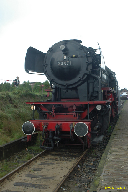 tnt2006-040