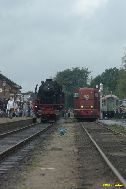 tnt2006-047